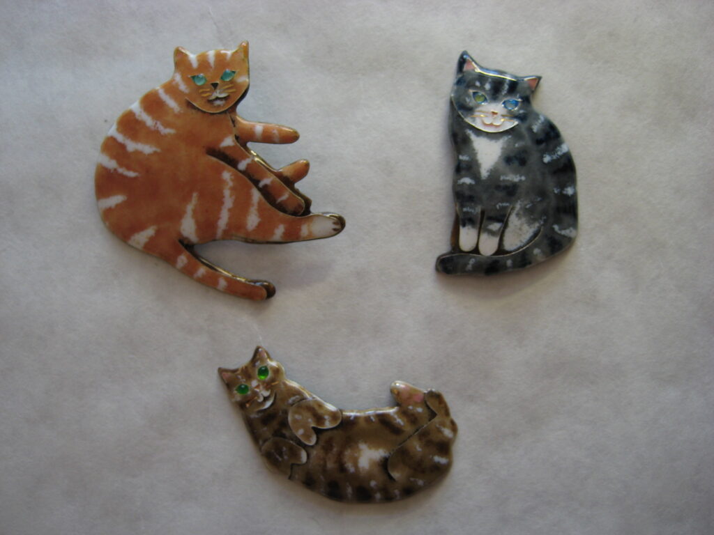 enamelling cats